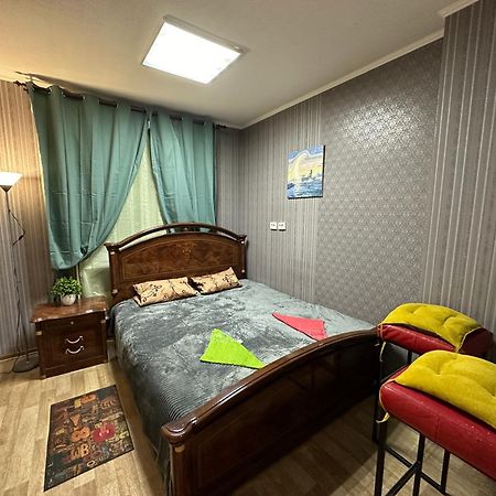 Ararat-Poznyaki Hostel Κίεβο Εξωτερικό φωτογραφία